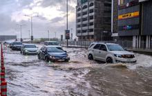 Bandara Dubai Terendam Akibat Banjir Langka di Uni Emirat Arab