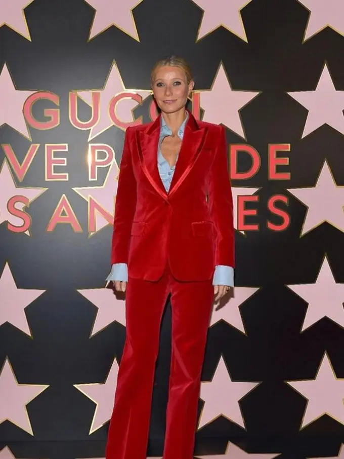 Gwyneth Paltrow Hidupkan Lagi Gaya Ikonisnya 25 Tahun Lalu di Show Gucci