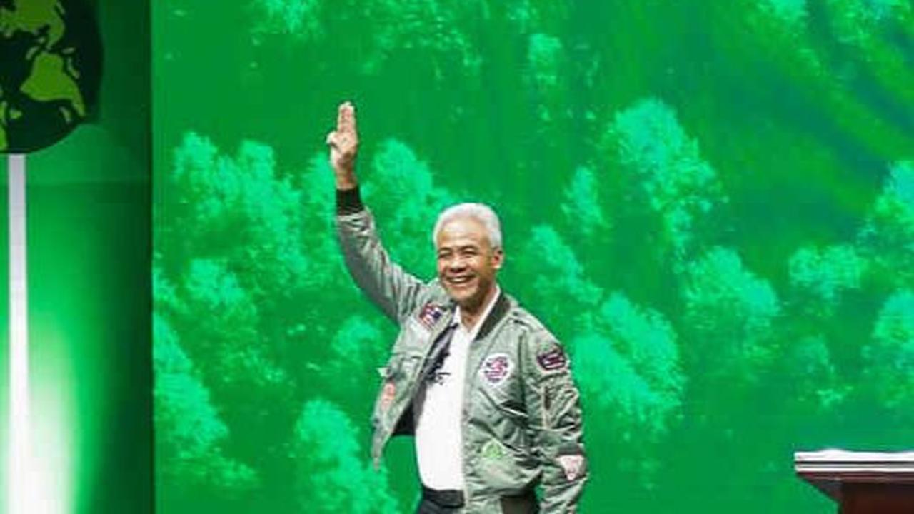 Dalam momen tersebut,&nbsp;Ganjar mengungkapkan kalangan muda yang muncul jelang berakhirnya masa kampanye membawa energi besar untuk memenangkan pasangan nomor urut tiga tersebut.