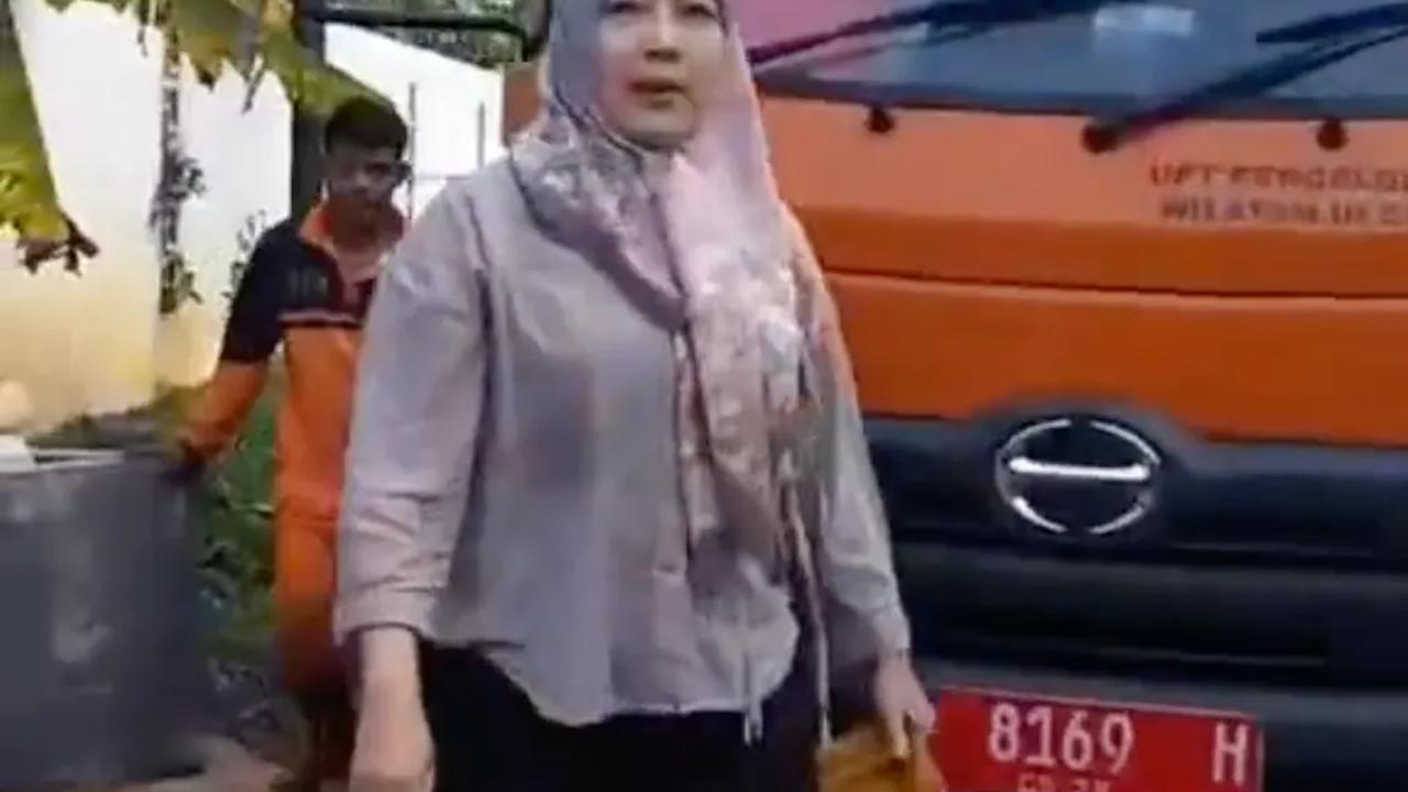 Panas Pemilihan RT di Bogor! Calon yang Kalah Bikin Pemilu Tandingan, Adang Truk Sampah Masuk Komplek Pakai Pajero