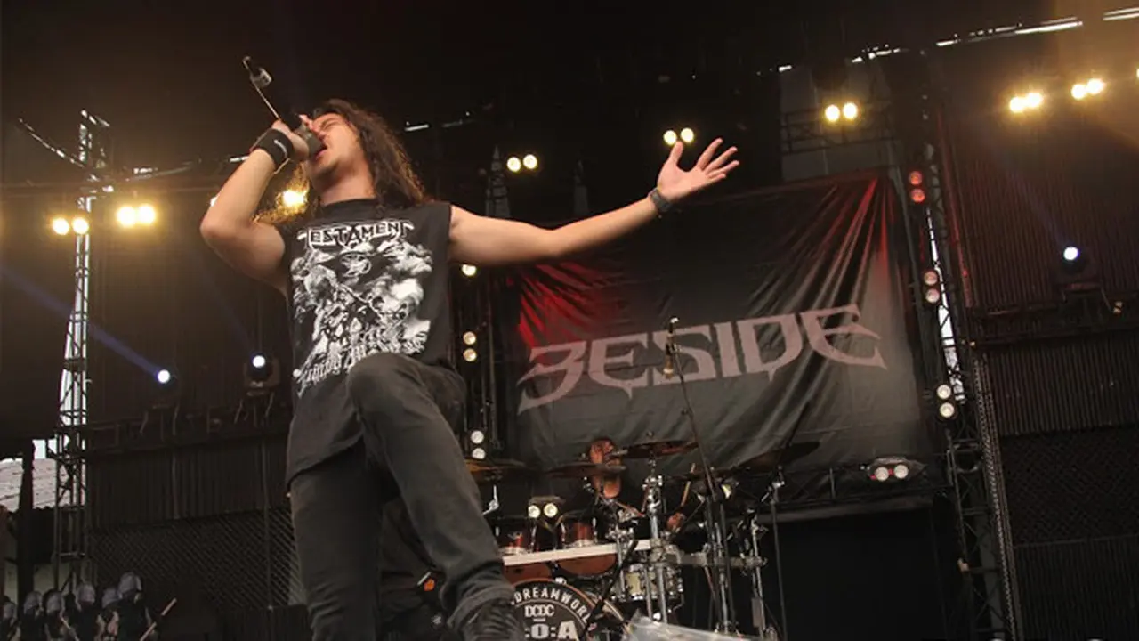 Beside Band 