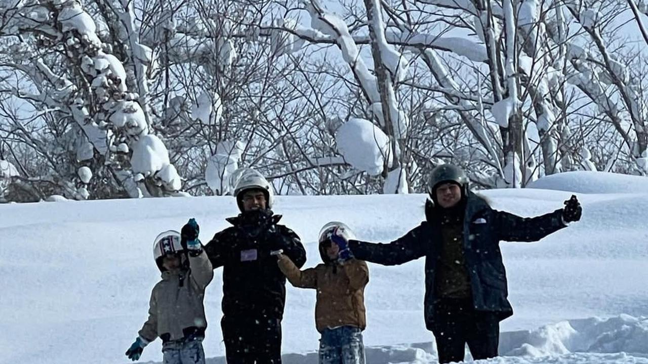Momen Liburan Pratama Arhan di Jepang, Pamer Mesra dengan Azizah Salsha