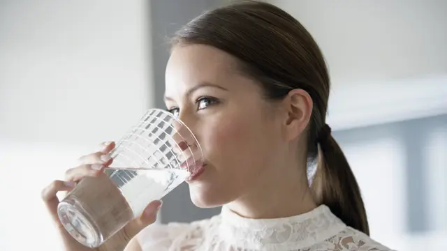 Minum air putih