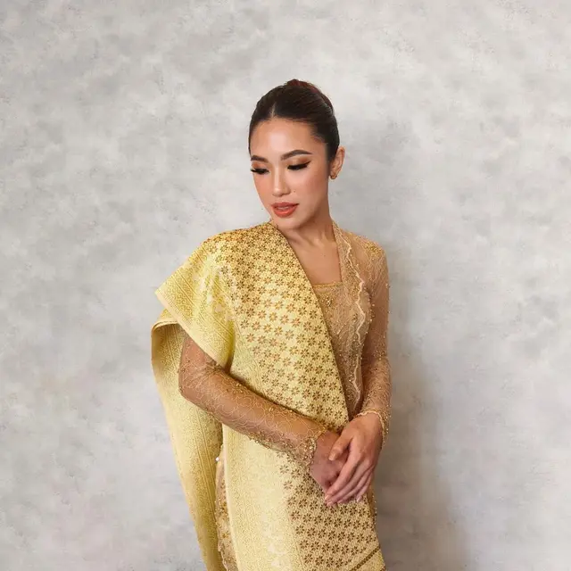 7 Momen bahagia Frank Hutapea anak Hotman Pari dan Winona Delany Tandra saat upacara Sangjit