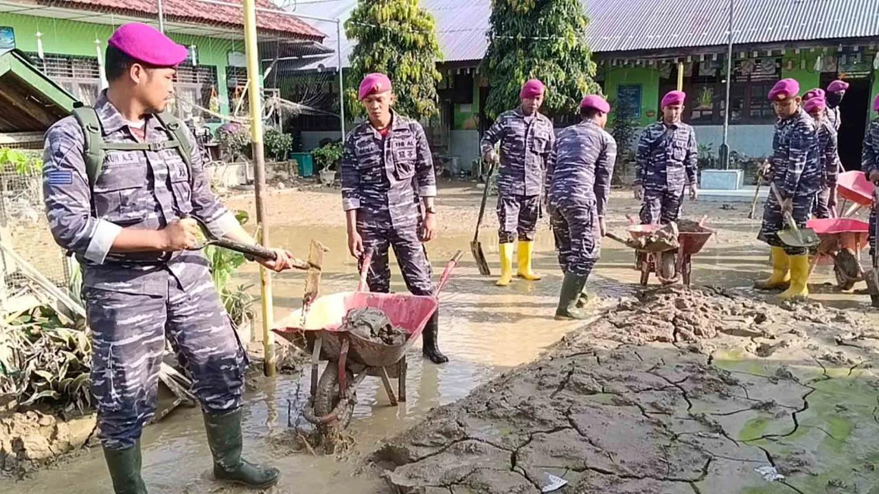FOTO: Pemulihan Pascabanjir Aceh Tamiang Fokus pada Sekolah dan Layanan Kesehatan