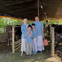 Tya Ariestya Sengaja Tak Beri Anak Smartphone, Pilih HP Jadul