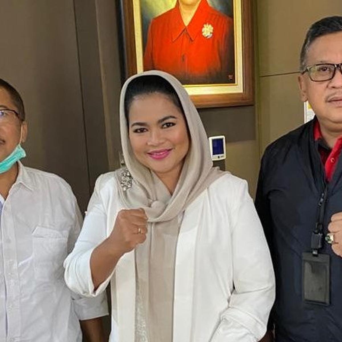 Sekjen PDIP Hasto Kristiyanto bersama Puti Guntur dan Bambang DH.