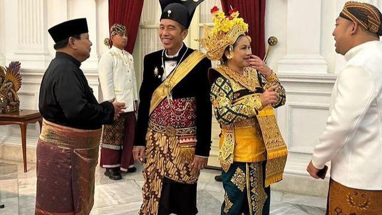 Kenakan Baju Adat Melayu
