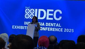 Sambutan Dr. Dra. Lucia Rizka Andalucia, Direktur Jenderal Farmasi dan Alat Kesehatan Kementerian Kesehatan dalam Opening Ceremony Indonesia Dental Exhibition & Conference (IDEC) 2025 (Foto : Liputan6.com/Masni)