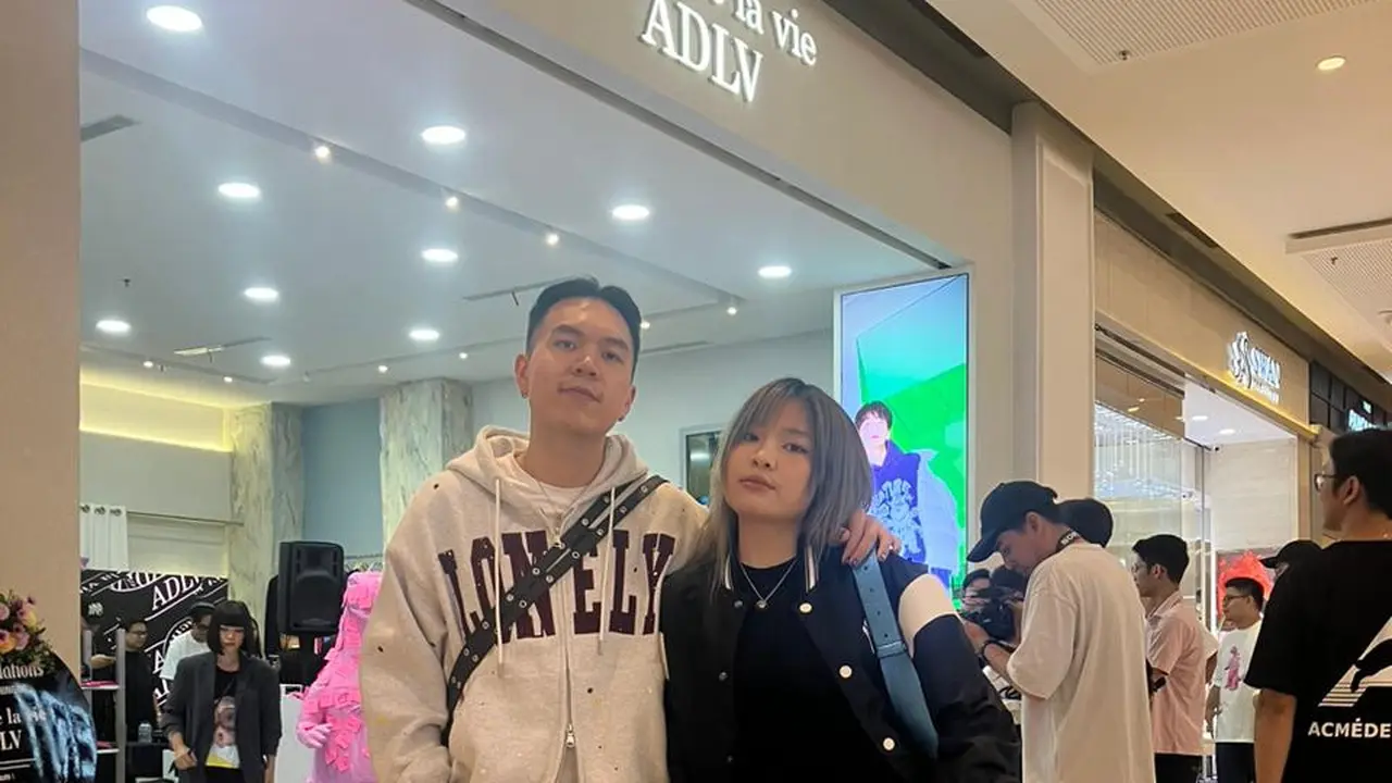 Lystia Novilda dan Kent Hadi