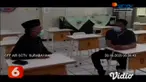 Wali Kota Surabaya, Tri Rismaharini meluapkan amarahnya pada 58 pelajar, yang tertangkap karena ikut demo menolak UU Cipta Kerja. Risma juga mendatangkan para orang tua dan guru mereka.