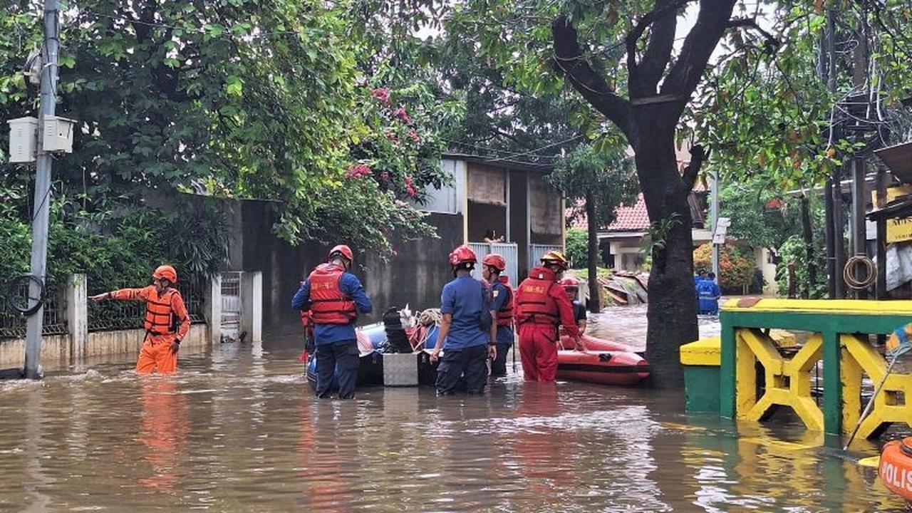 Banjir Jakarta: 32 KK Terdampak di Pondok Karya, Ketinggian Air Capai 80 CM