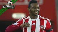 Video replay gol keren di Premier League, Cuco Martina bikin susah Petr Cech.