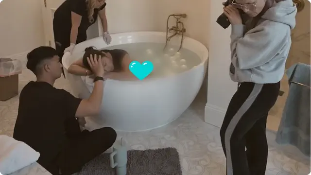6 Potret Detik-Detik Nikita Willy Melahirkan Pakai Metode Water Birth, Tenang Banget