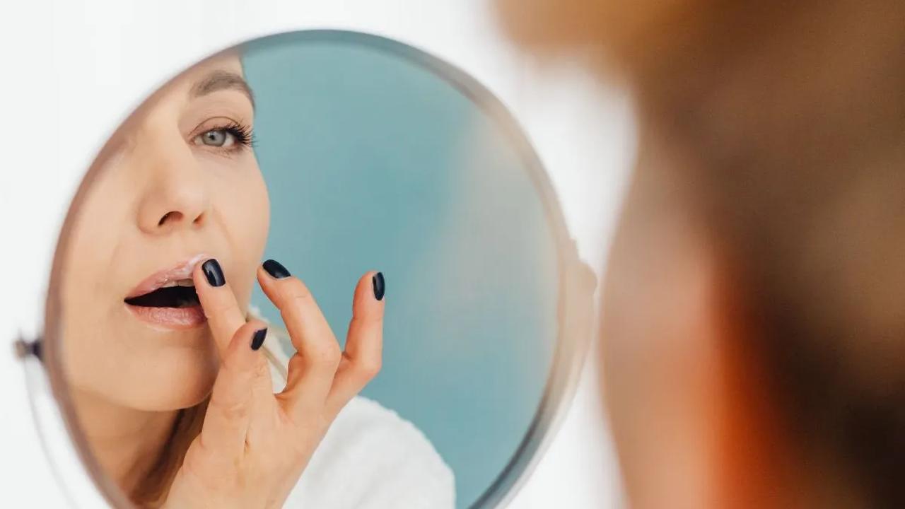 5.&nbsp;Gel Lidah Buaya untuk Kelembapan dan Perlindungan