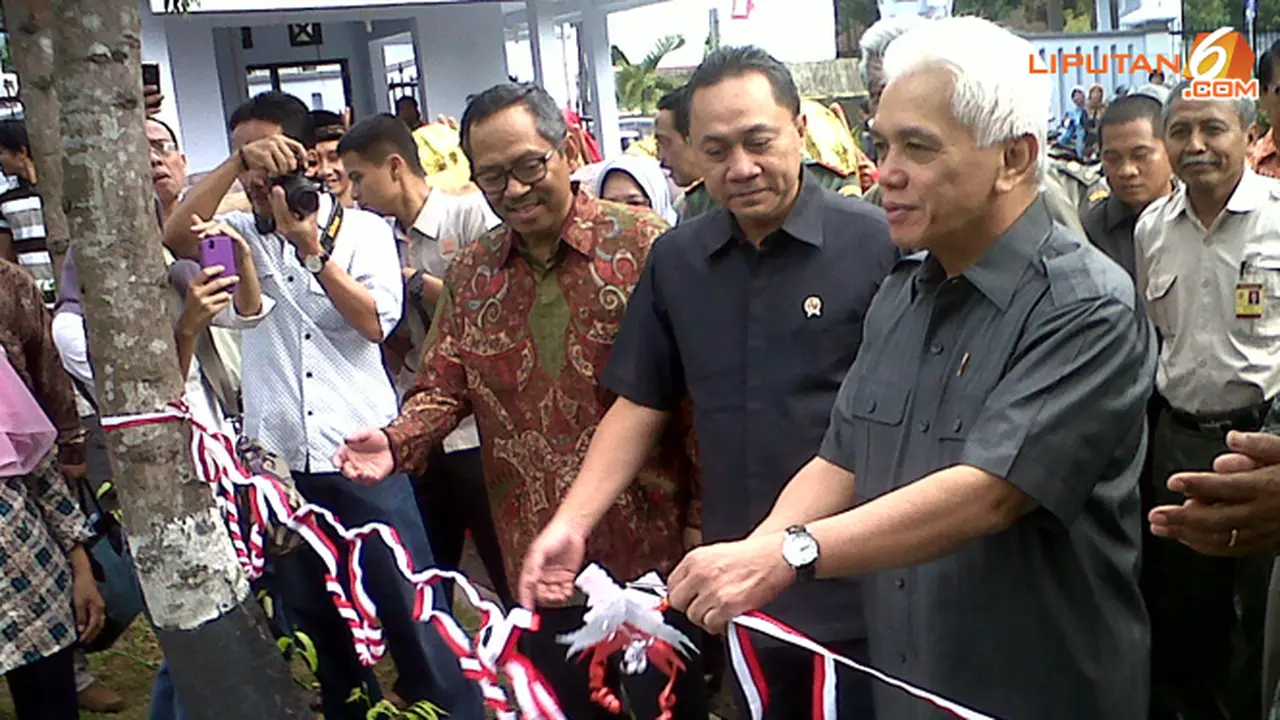sembako-murah-130728b.jpg