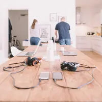 Kalau nggak berani, kamu bakal selamanya terjebak friendzone. Hii, seram! (Foto: unsplash.com)