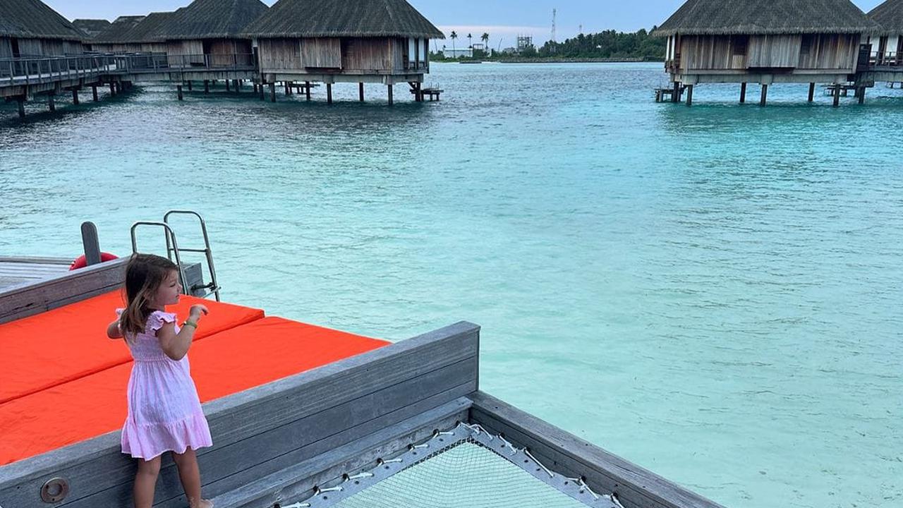 Potret Liburan Marissa Nasution Bareng Keluarga ke Maldives yang Seru dan Asik