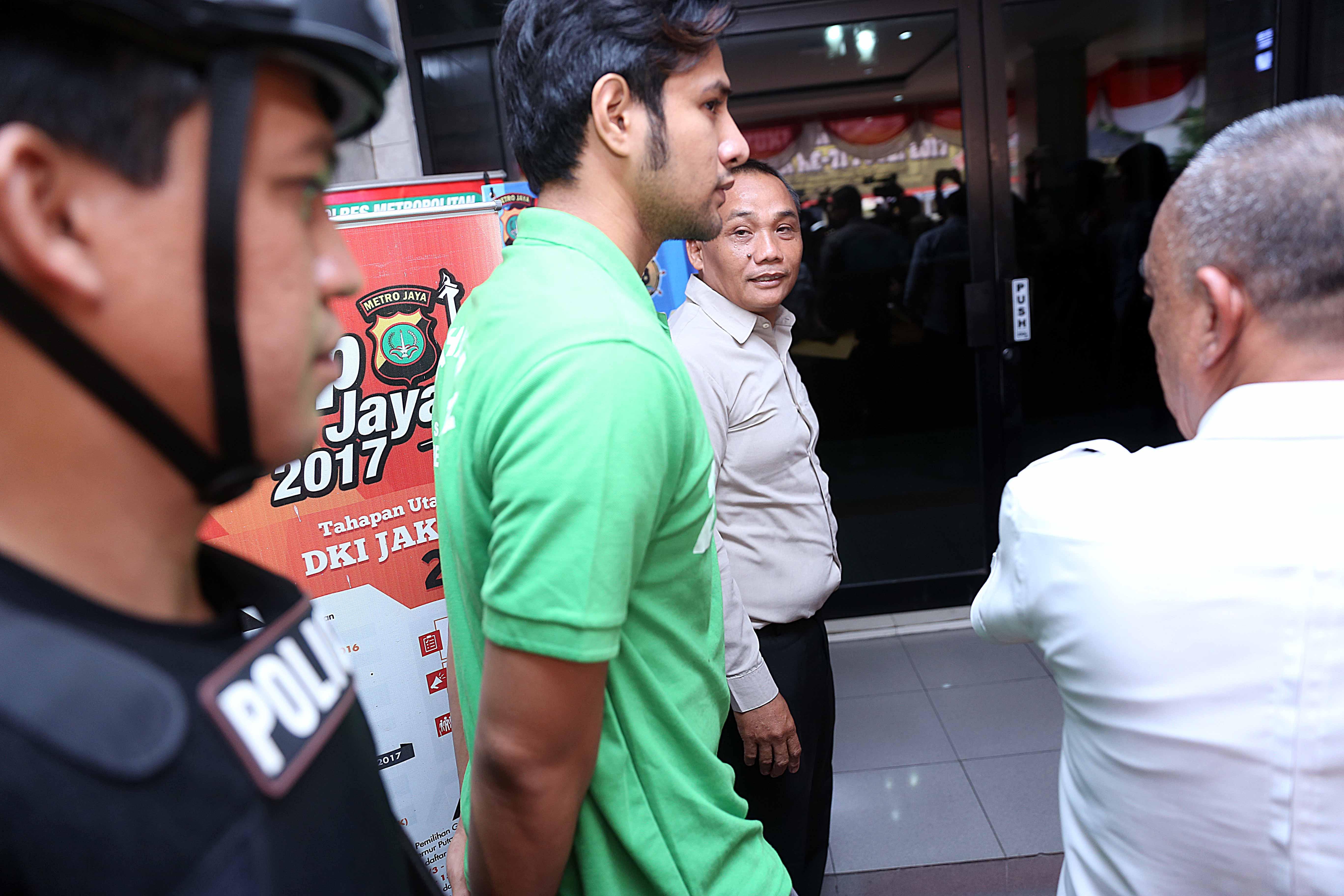Jalan di Mal Bersama Cewek Ammar  Zoni  Sudah Bebas News 