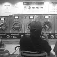 Angga Yunanda dan Shenina Cinnamon tengah asyik liburan bareng. (Instagram @shenacinnamon)