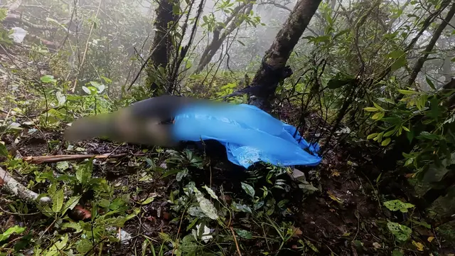 Pencarian Korban Pesawat ATR Jatuh di Makassar
