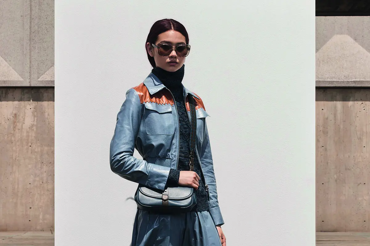 Koleksi modern penuh pernyataan dari Bottega Veneta