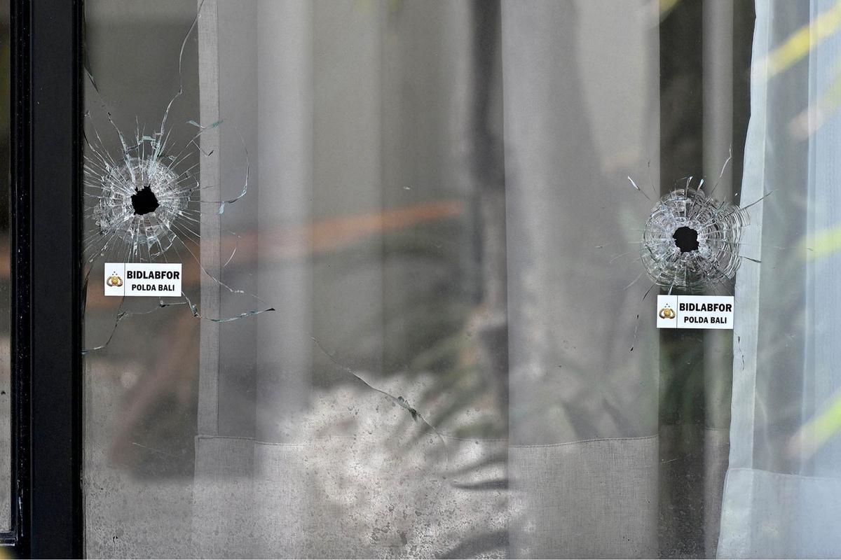FOTO:  Polisi Olah TKP Villa di Badung Bali Lokasi Penembakan 2 WNA Australia