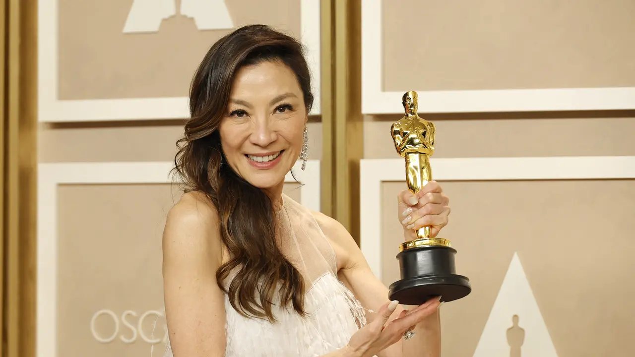 12 Film Berpenghasilan Tertinggi Michelle Yeoh, Wanita Asia Pertama Peraih Piala Oscar Aktris Terbaik