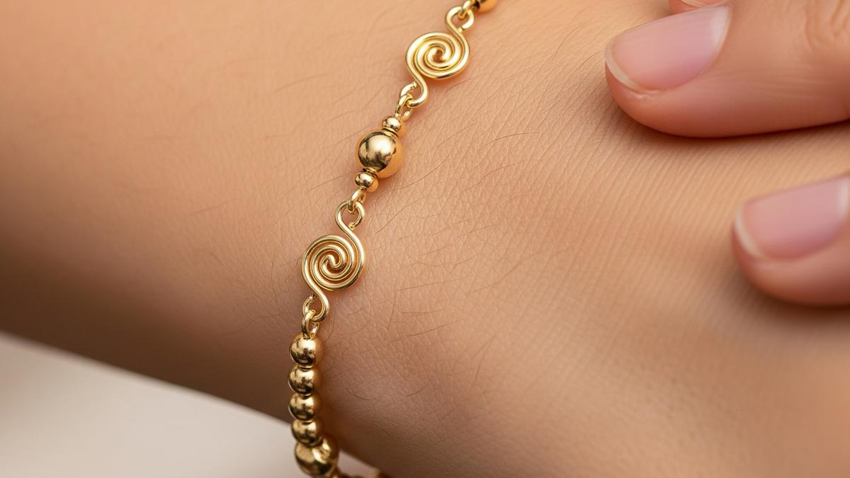 9 Model Gelang Emas Bola Mini 3 Gram, Tampil Elegan Setiap Hari