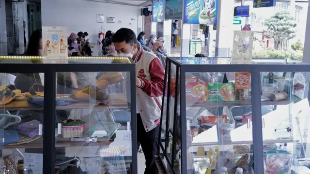 KAI terus mendorong sektor usaha mikro, kecil, dan menengah (UMKM) melalui berbagai aktivitas promosi yang dapat membuka target pasar baru