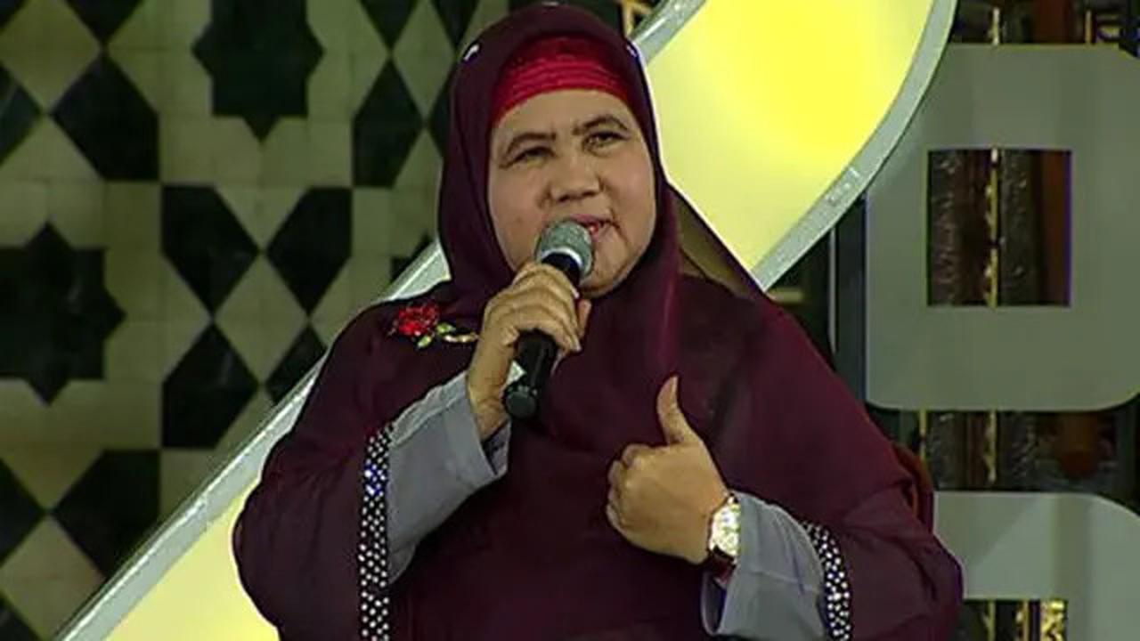 5 Foto Halaman Rumah Mamah Dedeh di Ciseeng, Asri dengan Hamparan Tanaman Hijau dan Kolam Ikan