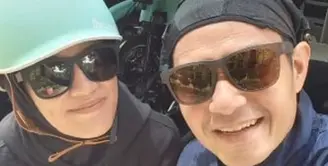 Ketika berolahraga, Dude Harlino dan Alyssa Soebandono tampak kompak dengan mengenakan pakaian olahraga gelap yang dipadu dengan kacamata hitam. (Foto: instagram/dude2harlino)