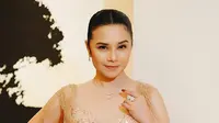 Rahasia Awet Muda Ruth Sahanaya, Wajahnya Tetap Bersinar di Usia Setengah Abad