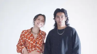 Melihat sosok Yasmine Napper yang sudah banyak menghiasi layar kaca SCTV dalam sinetron Love Story The Series, tentu sangat familiar dengan penampilannya yang beradu akting dengan Giorgino Abraham. Kini dalam projek sinetron baru, ia dipasangkan dengan Abidzar Al Ghifari dalam sinetron bertema ramadhan. (Liputan6.com/IG/@yasminnapper)