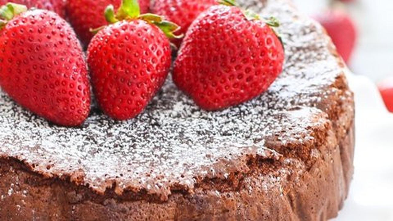 Flourless Nutella Cake