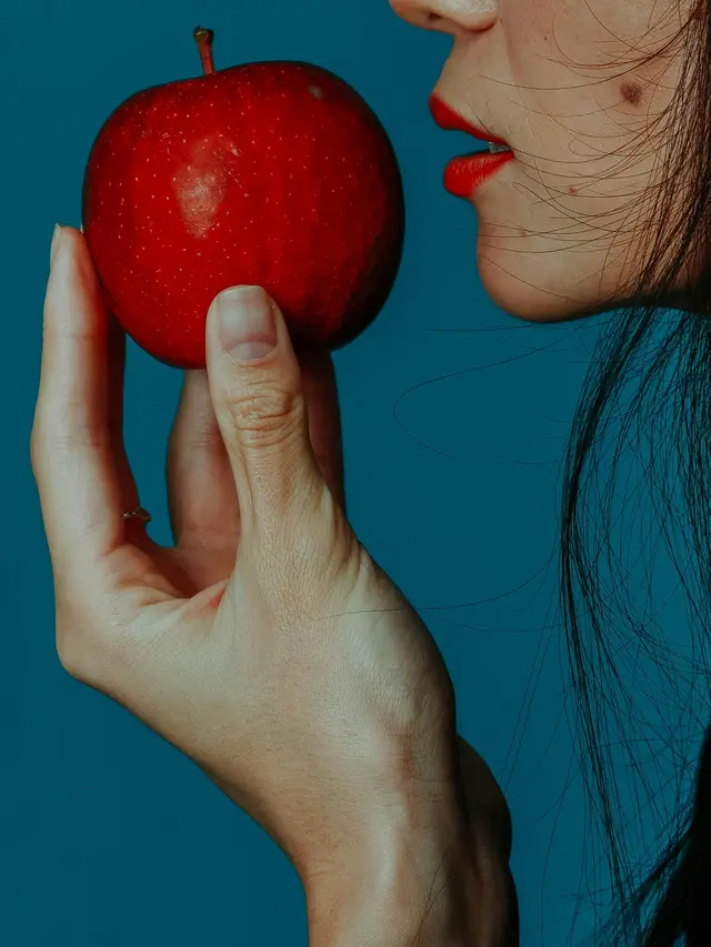 Gunakan Soda Kue sebagai Penggosok Alami