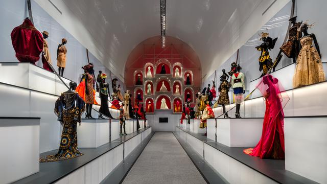 Pameran Dior From Paris To The World Ekspansi 2 Kota Besar