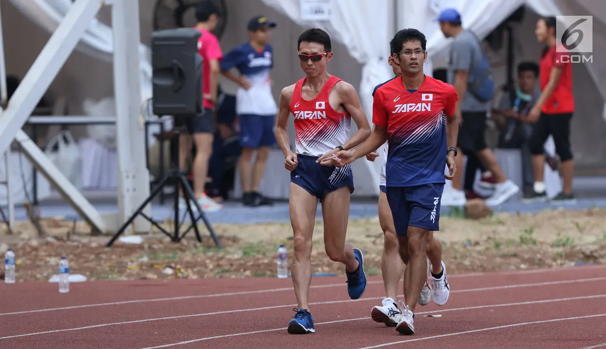 Atlet lari Asian Para Games 2018 dari negara Jepang saat latihan di Stadion Madya, Kompleks GBK, Jakarta, Kamis (4/10). Asian Para Games 2018 mempertandingkan 18 cabang olahraga dengan 586 nomor. (Liputan6.com/Helmi Fithriansyah)