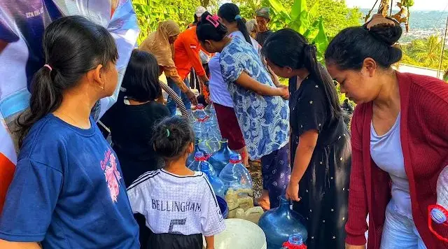 Sumur Mengering, Ratusan Warga Sukabumi Krisis Air Bersih