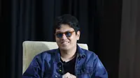 Kevin Julio dipercaya membintangi film Si Paling Aktor karya sineas Ody C. Harahap. Dalam film ini, ia memerankan Tegas Julios, sutradara papan atas. (Foto: Budy Santoso)