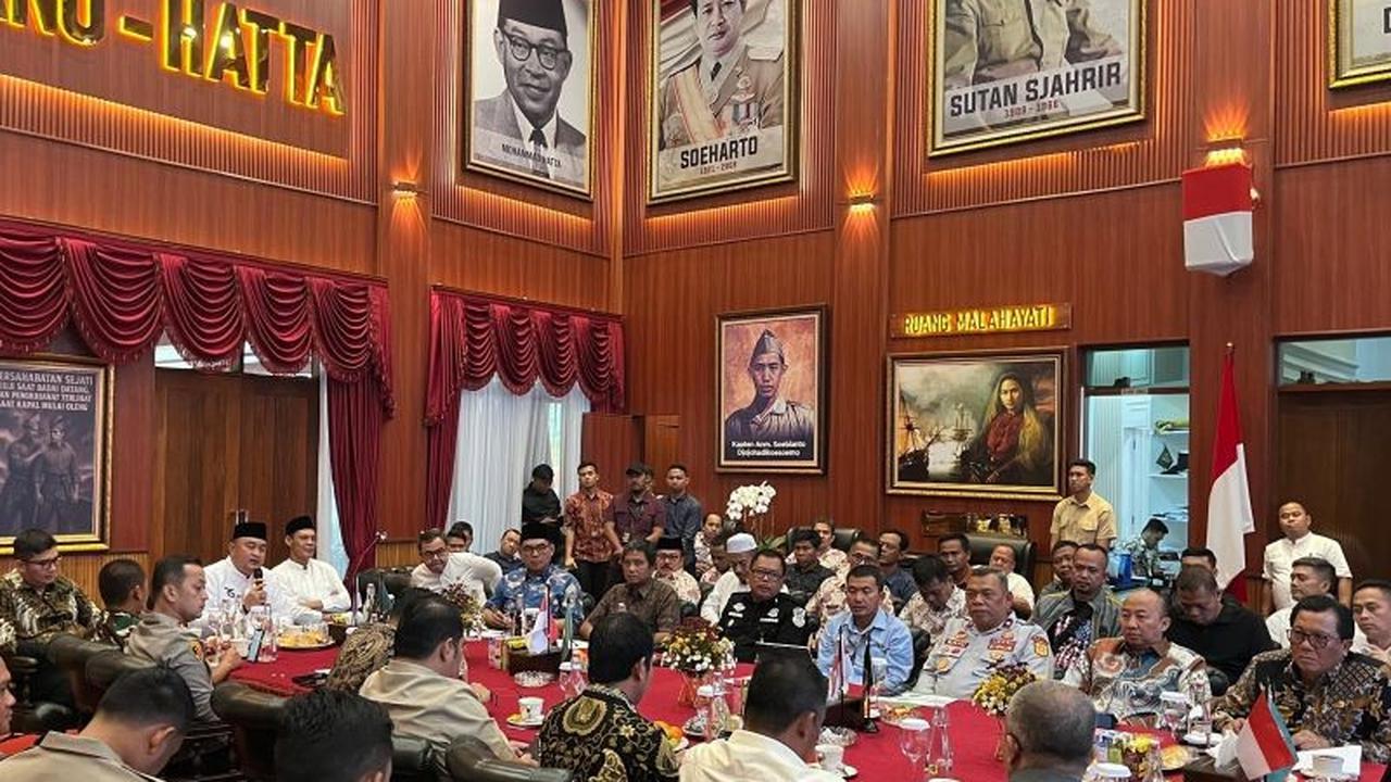 Terungkap! Relaksasi Jam Truk Tambang di Bogor: Boleh Lewat Siang Hari Saat Perbaikan Jalan?