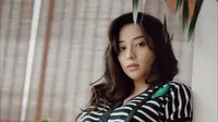 4 Gaya Nikita Willy saat Mengandung Anak Kedua, Tetap Terlihat Menawan