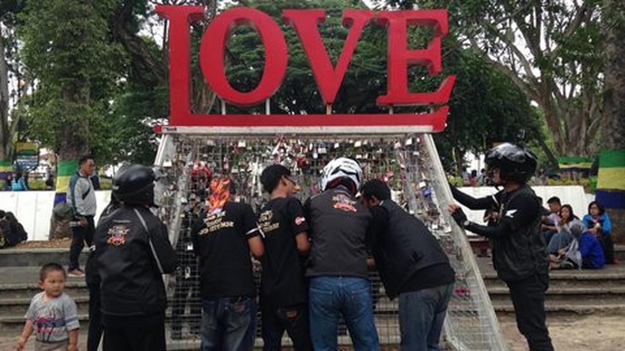 Jelajahi taman kota, DAM ajak konsumen Honda PCX