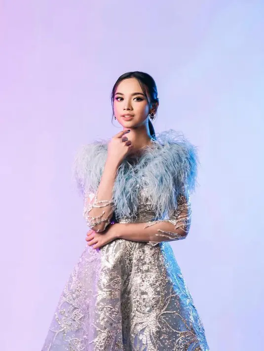 Dengan begitu, Lyodra Ginting menyusul lima artis Indonesia lain yang juga menjadi nominasi, seperti Ayu Ting Ting, Sandrinna Michelle, Maudy Ayunda, Raisa, dan Dita Karang. (Instagram/lyodraofficial).