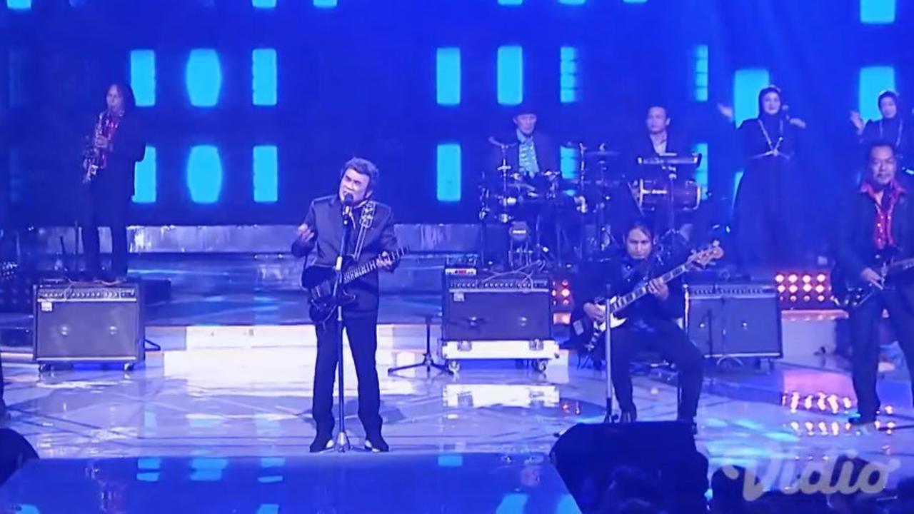 Rhoma Irama di HUT Indosiar ke-28