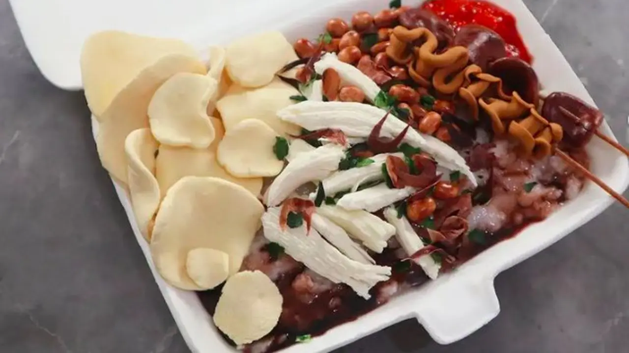 kue berbentuk tak biasa