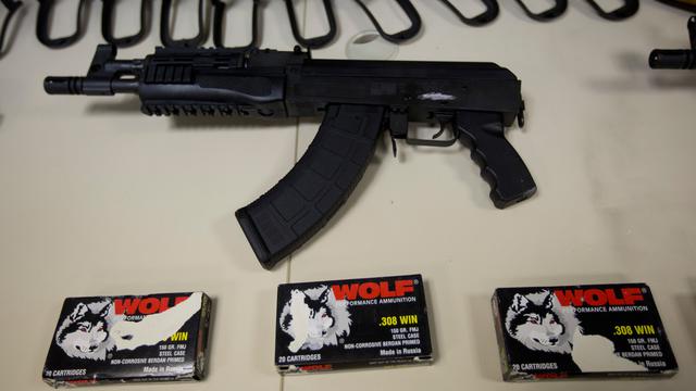 20170602-Polisi Brasil Sita 60 Senapan Serbu dari Pesawat Komersial-AP