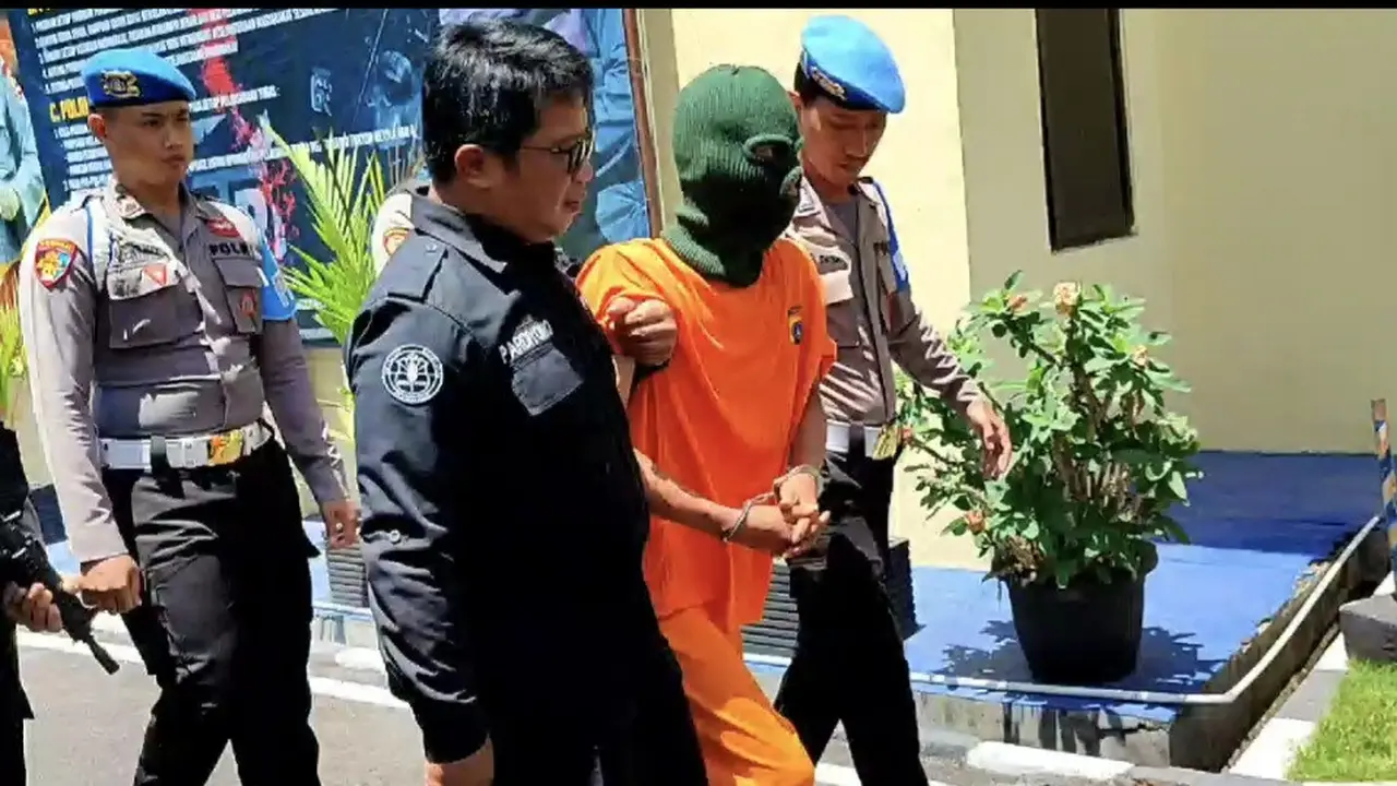 Pelaku begal saat diamankan Polisi