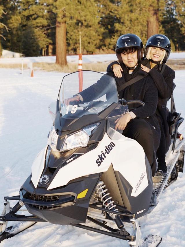 Momen Manis Rinni Wulandari dan Jevin Julian