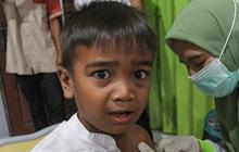 FOTO: Antusias Siswa SD Ikuti Imunisasi Massal BIAS 2025
